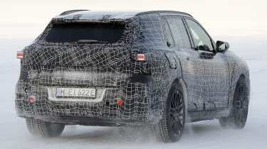 BMW X5 - rear 3/4 cold weather