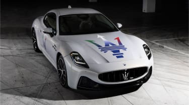 Maserati GranTurismo - front angle