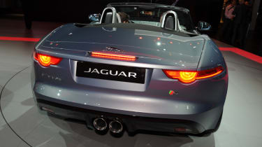 Jaguar F-Type gear lever