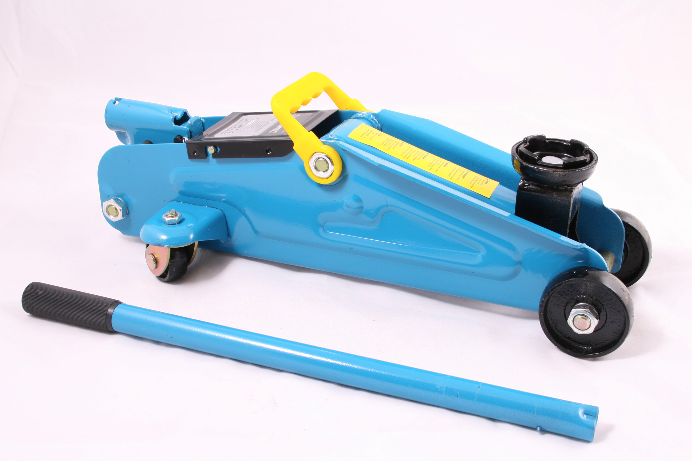 Silverline Hydraulic Trolley Jack 633935 review Auto Express