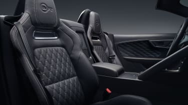 Jaguar F-Type MY2017 - SVR Convertible front seats