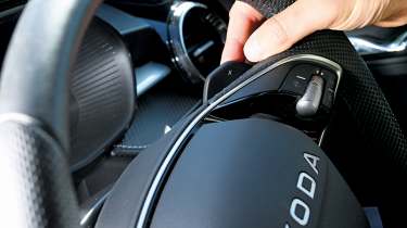Skoda Fabia 130 - flappy paddles