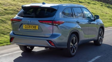 Toyota Highlander tech updates - rear tracking