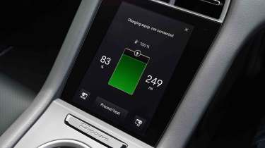 Porsche Taycan - battery level screen