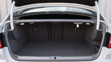 Volkswagen Passat GTE 2016 - boot
