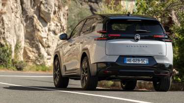 Citroen C5 Aircross You Hybrid 145 - rear cornering