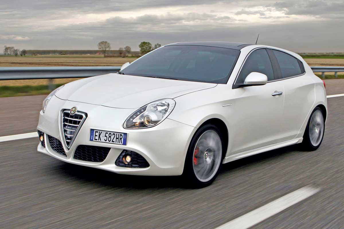 Alfa Romeo Giulietta review | | Auto Express