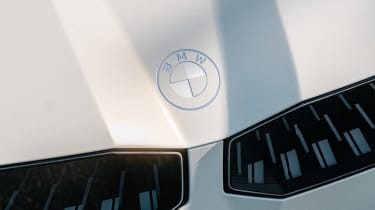 BMW Vision Neue Klasse concept - badge