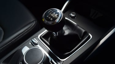 Audi Q2 - transmission