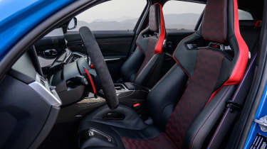 BMW M3 CS Touring - seats