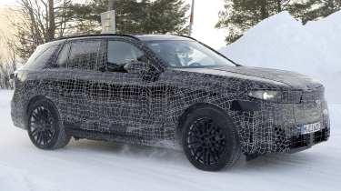 BMW X5 - front angled cold weather