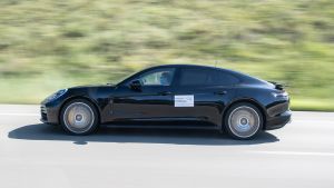 Porsche%20Panamera%20prototype-8.jpg