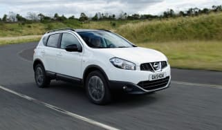 Nissan Qashqai cornering
