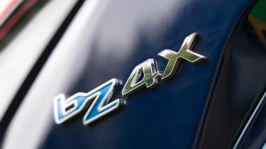 Toyota bZ4X – 'bZ4X' badge