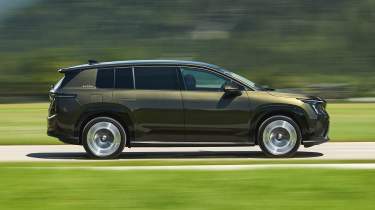 Skoda Peaq 2026 - side