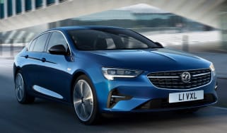 2020 Vauxhall Insignia facelift - front tracking