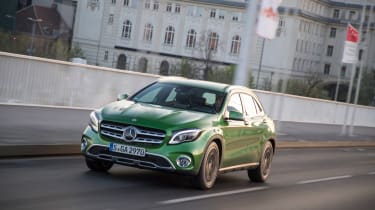 Mercedes GLA 2017 facelift front tracking