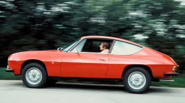 Lancia Fulvia coupe side profile red