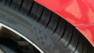 Used Volvo V60 - tyre