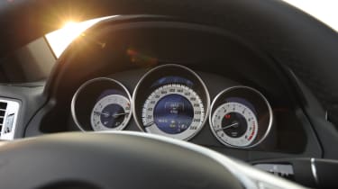 Mercedes E400 Cabriolet dials