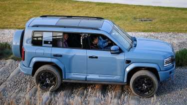 Denza B5 - side overhead