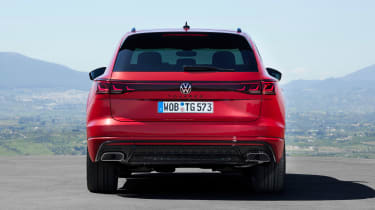 Volkswagen Touareg R-Line - full rear