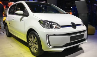VW e-up - front