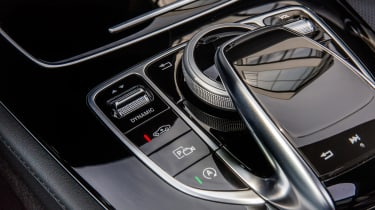 Mercedes E-Class Estate 2016 - centre console