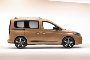 2020 Volkswagen Caddy - side