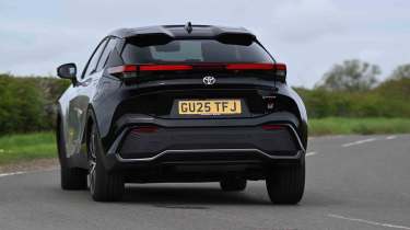 Toyota C-HR - rear cornering