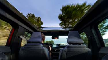 Renault 4 Plein Sud - driving