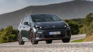 Cupra Born facelift - front cornering 