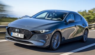 Mazda 3 - front tracking