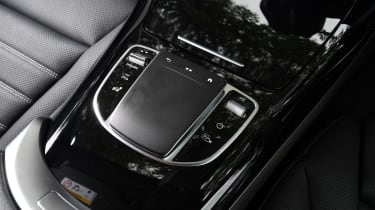 Mercedes EQC - centre console