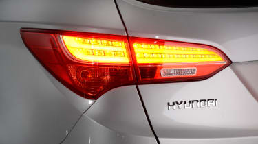 Used Hyundai Santa Fe - rear light