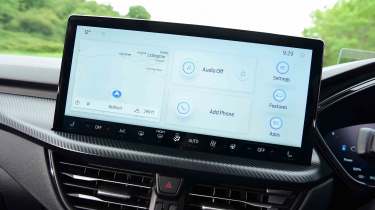 Ford Kuga - infotainment screen