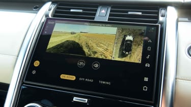 Land Rover Discovery rear camera display