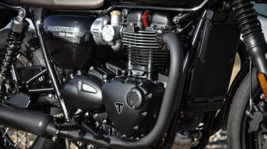 Triumph Bonneville T120 review - engine