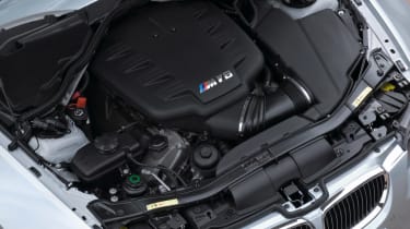 BMW M3 Convertible engine
