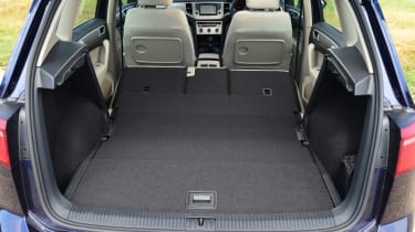 Volkswagen Golf SV BlueMotion TSI 2016 - boot seats down