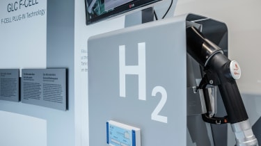 Mercedes GLC F-Cell plug-in - H2