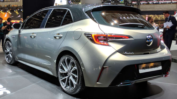 New Toyota Auris Revealed - Pictures 