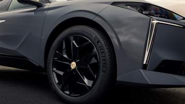 DS No.4 Performance line - lights and alloy wheel