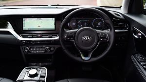 Kia%20e-niro%202020%20facelift%20review-19.jpg