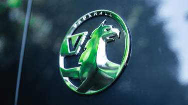 Vauxhall Vivaro Electric Pro - Vauxhall badge