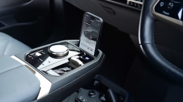 BMW iX long termer - centre console