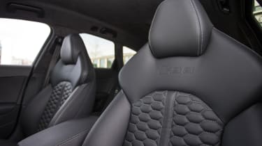 Audi RS6 Avant seats