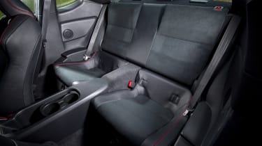 Subaru BRZ - rear seats