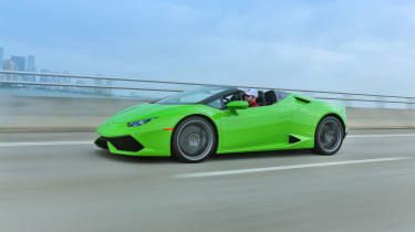 Lamborghini Huracan LP 610-4 Spyder - driving