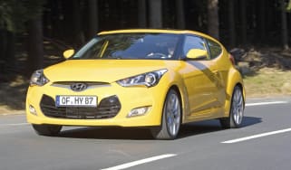 Hyundai Veloster front